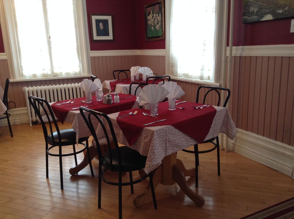 Gil Ann Bed & Breakfast Saint-André-Avellin Екстериор снимка