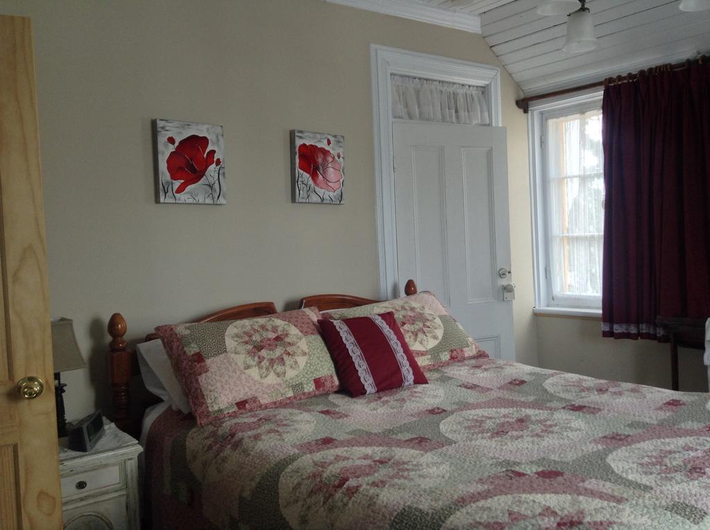 Gil Ann Bed & Breakfast Saint-André-Avellin Екстериор снимка